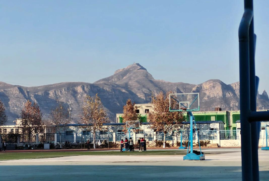 平阴县刁山坡中学