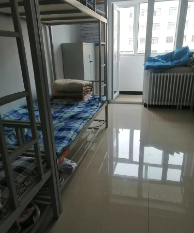 哈密市二堡镇第二中学