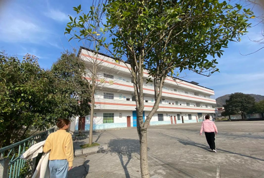 都匀市甘塘镇邦水中心校