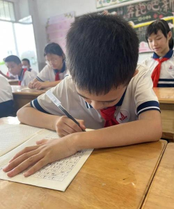 佛山市禅城区张槎东鄱小学