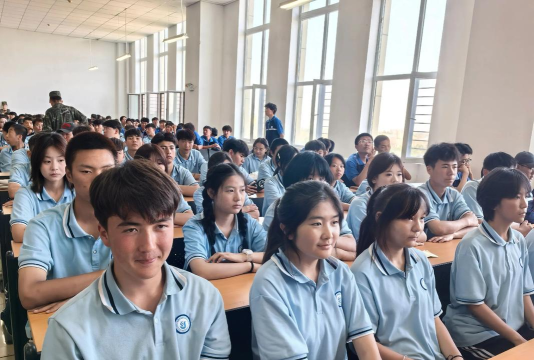 长春高铁乘务学校