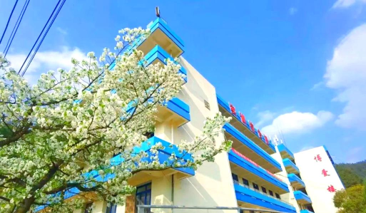 贵州贵阳中山科技学校