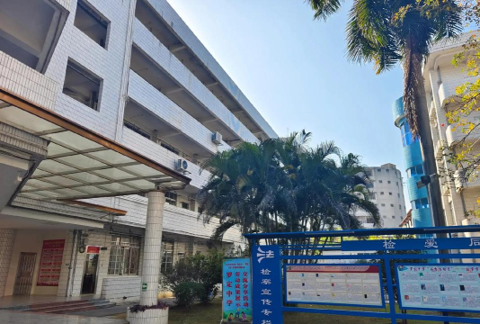 云浮市罗定中学