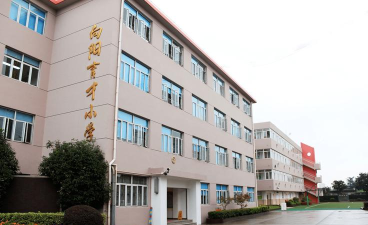 徐汇区向阳育才小学