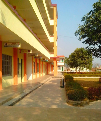 麻塘镇春风中学