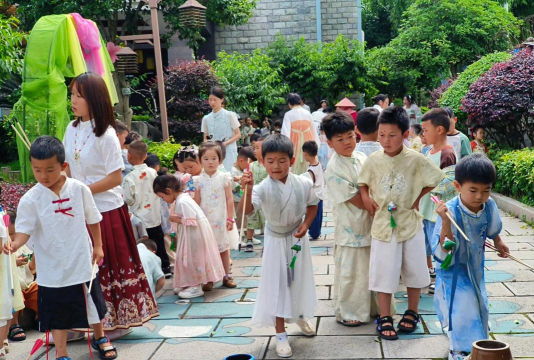 英德市东华镇黄陂开心幼儿园