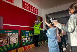 汪清县汪清镇东振小学校