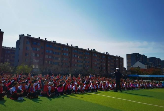 内蒙古呼伦贝尔市根河市林业局第五小学