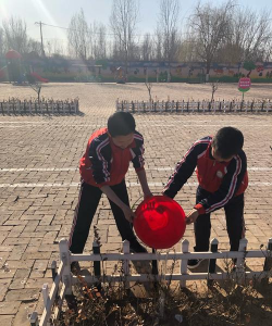 泊头市西辛店乡鲁屯中心小学