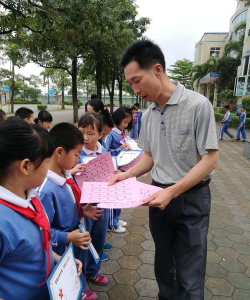 大石镇新联小学