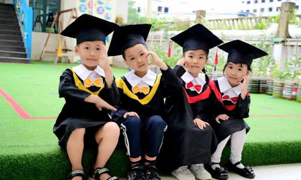 南海市九江镇下北曾秩和附属幼儿园