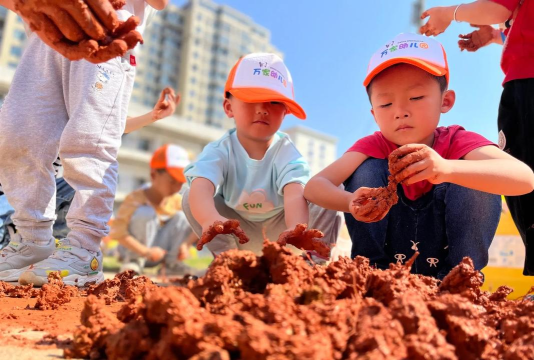 大足县龙石镇白土村幼儿园