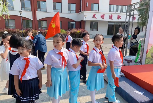 大赉店镇实验小学