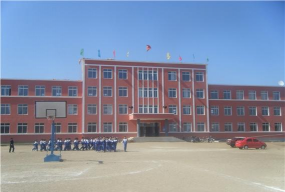 三家子乡中学环境