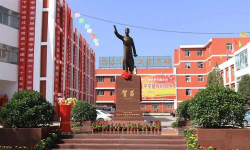 吕梁贺昌中学环境