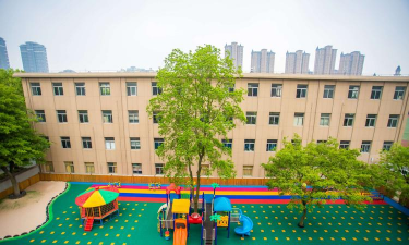 汕头市龙湖区新溪镇鸿翔幼儿园