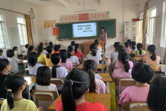 信宜市东镇街道垌尾小学环境