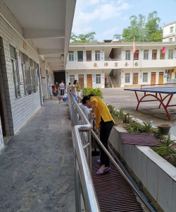 信宜市白石镇四方田小学