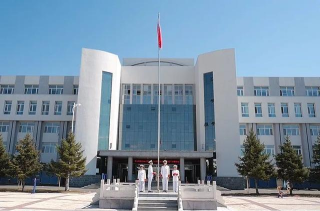 萝北县宝泉岭第二高级中学