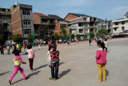 筱村镇第二小学环境