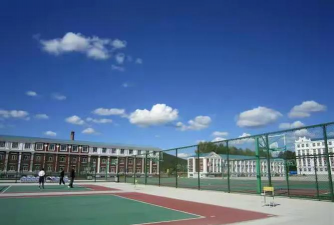 大兴安岭高级中学环境