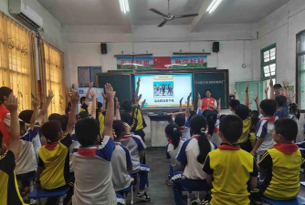 埔寨镇半岭小学