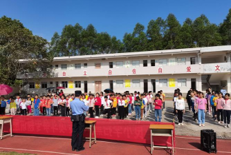 陆丰市西南镇石艮小学环境