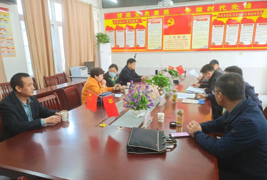 华佗镇华佗中心小学