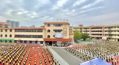 东莞市万江育华小学环境