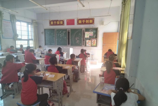 石台县丁香镇库山小学校学前班