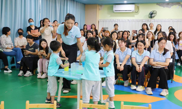 番禺区石基镇石岗西村幼儿园
