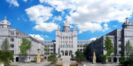 成都石室佳兴外国语学校