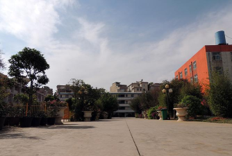 昆明五杰学校环境