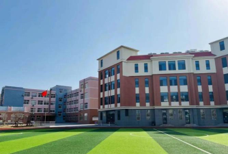 青岛四方实验小学
