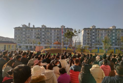 施甸县甸阳镇三棵松幼儿园环境