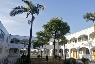 梅云潮东小学环境