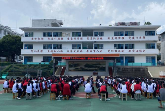 龙陵县第三完全中学环境