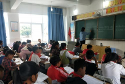 沧源县勐董镇白塔完小环境