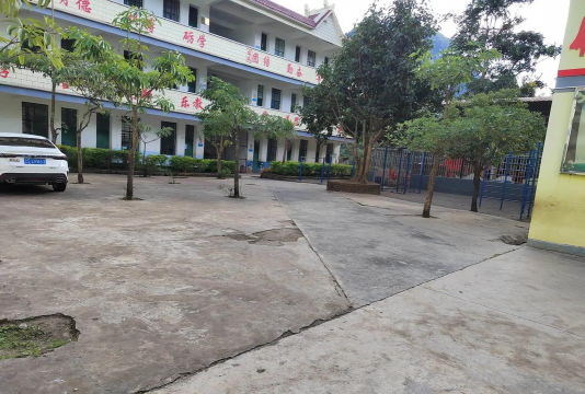 沧源县勐来乡中心完小环境