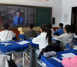 长白县十四道沟镇中学