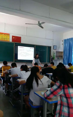 宜兴市新芳中学环境