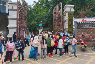 南华县兔街镇兔街中心校环境