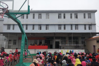 榃滨镇中心小学