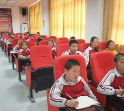 甘肃省舟曲县城关九年制学校