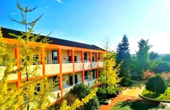 邛崃市文昌小学校环境