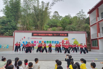 三台县金鼓乡中心小学校环境