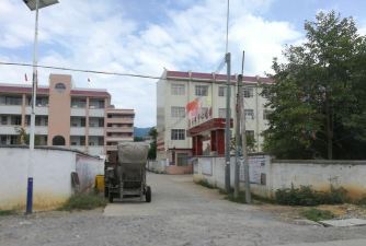 韶关市乐昌市庆云镇中心小学环境