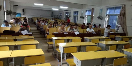 海南省农垦加来中心小学环境