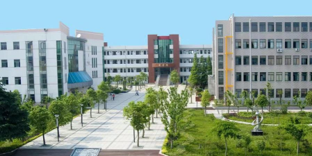 襄安中学环境