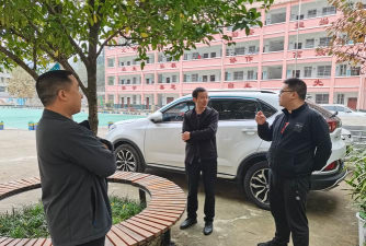 镇巴县兴隆初级中学